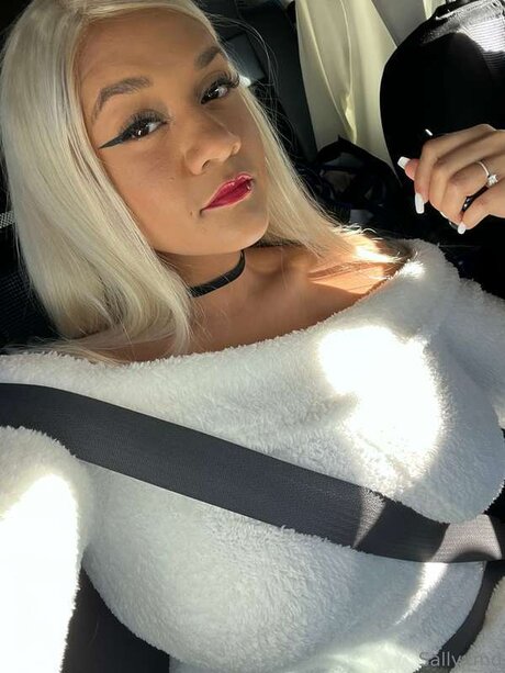 FREE LESBIAN D MME SQ RTER_ en onlyfans