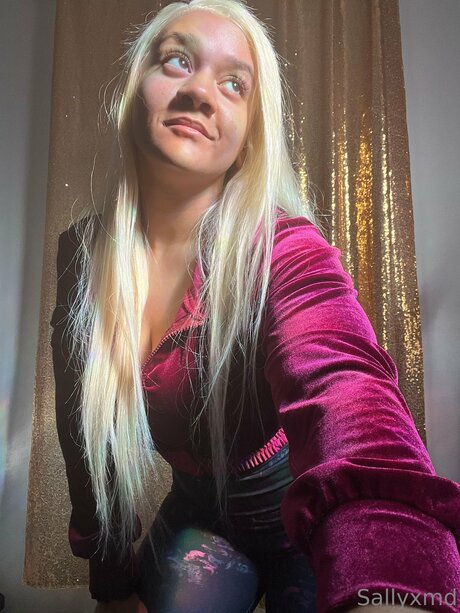 FREE LESBIAN D MME SQ RTER_ onlyfans nude porn