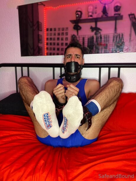 Safe and Bound onlyfans content leaked