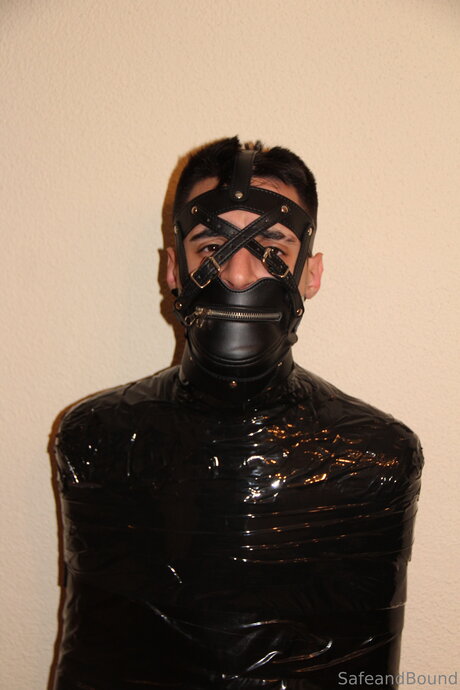 Safe and Bound onlyfans nude leaked