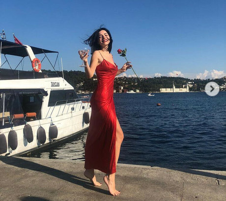 Merve Bolugur leaked onlyfans