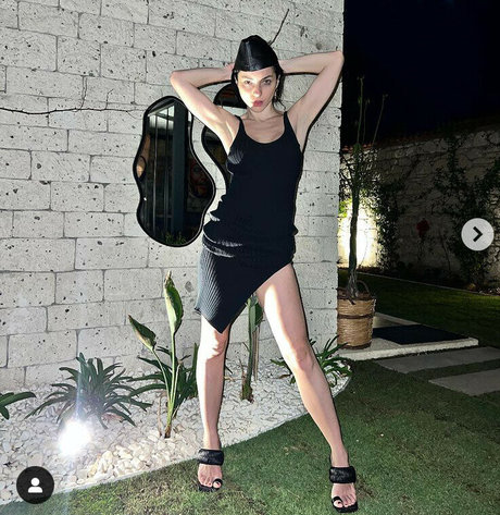 Merve Bolugur only fans.