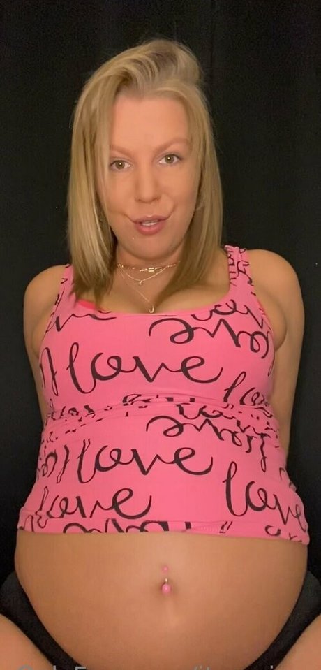 thick thighs onlyfans nude artwork