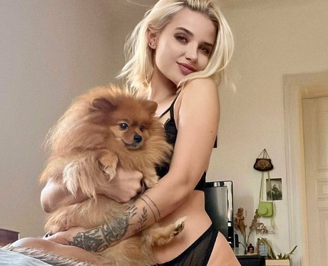 blonde muscle onlyfans perfect picture