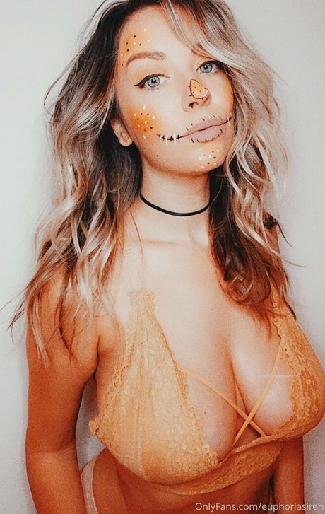 euphoriasiren onlyfans boobs