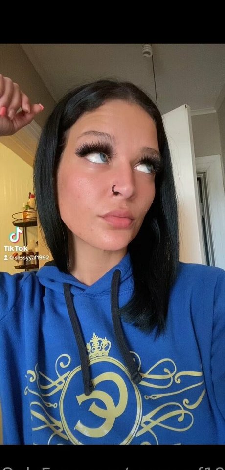sassyyaf1992 onlyfans naked