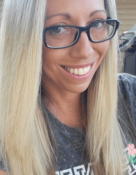 simplylana onlyfans creator