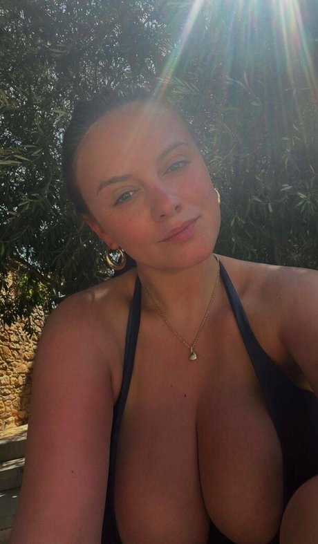 Amy Quesada Getgood onlyfans leaked tits