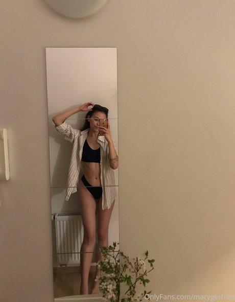 marygerfree onlyfans topless