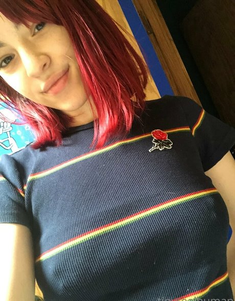 tinyrealmoth onlyfans leams