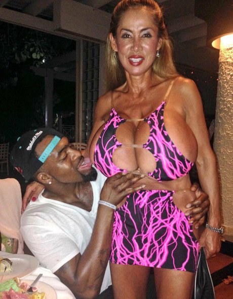 MinkaXXX naked onlyfans leaks