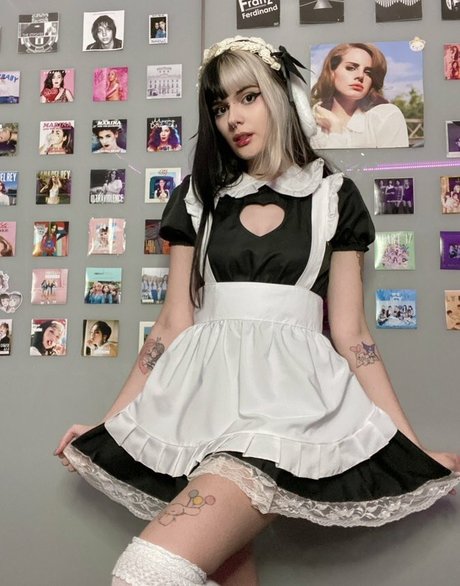 Cherry Bella onlyfans nude photos