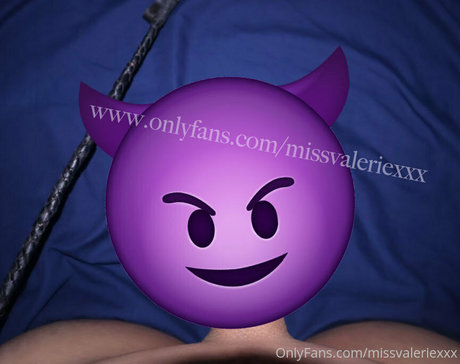missvaleriexxx onlyfans images