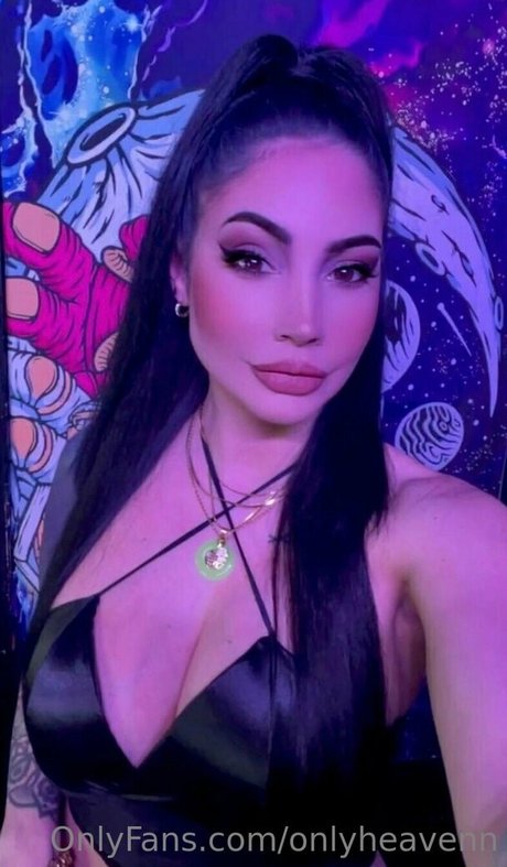 onlyheavenn onlyfans boobs