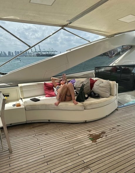 bhadbhabie onlyfans uncensored