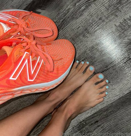 herathletefeetxo onlyfans lean