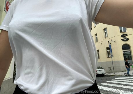 goddessgigantic nude onlyfans