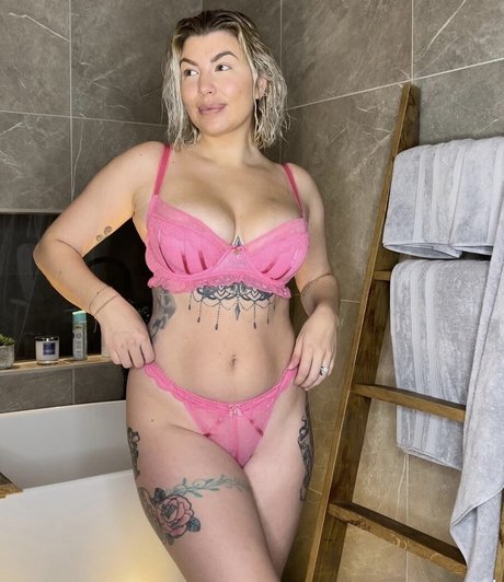 Olivia Buckland onlyfans leak