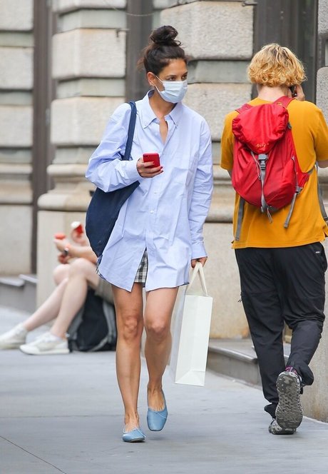 Katie Holmes onlyfans leaked porn