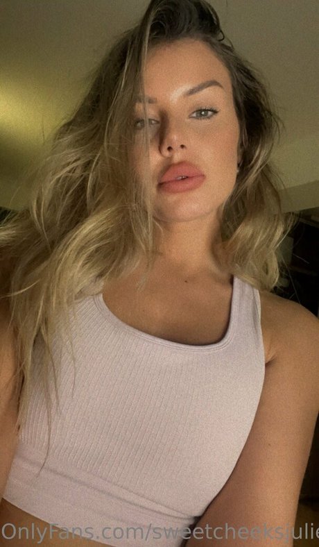sweetcheeksjuliefree leaked onlyfans naked