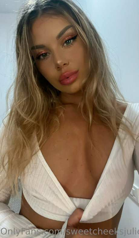 sweetcheeksjuliefree onlyfans sexy
