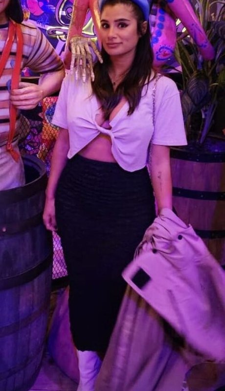 Diane Guerrero onlyfans tits