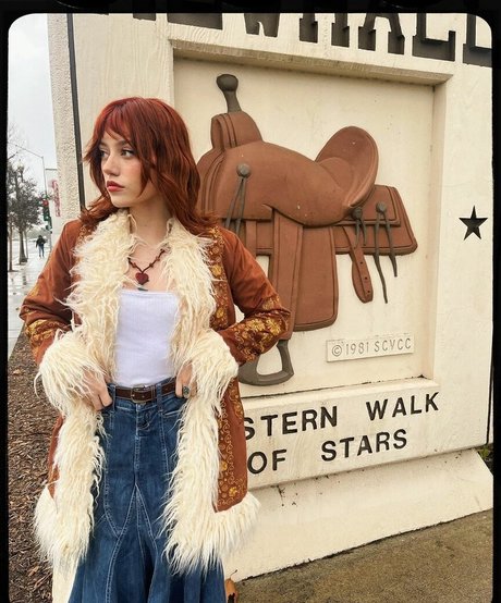 Kailee Morgue only fans pictures