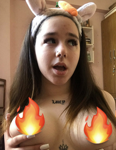 foxyuzumaki onlyfans nide