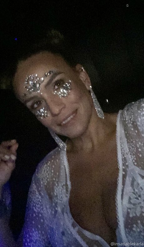 insatiablekarla onlyfans naked porn