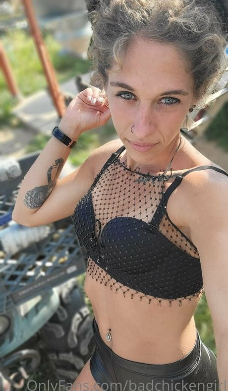 BadChickenGirl onlyfans