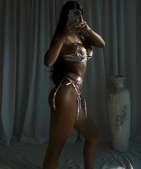 gold gypsy onlyfans leak ass