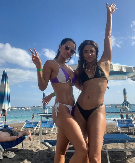 Lucy Alves onlyfans nude photos