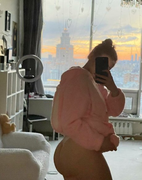 Sveta Sollar naked on onlyfans