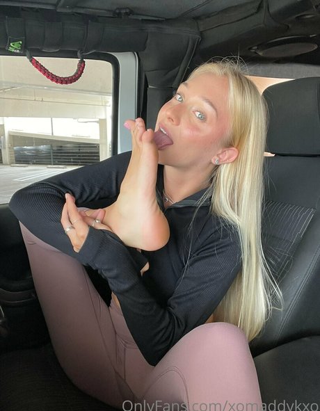 XoMaddykXo nude only fans leaks