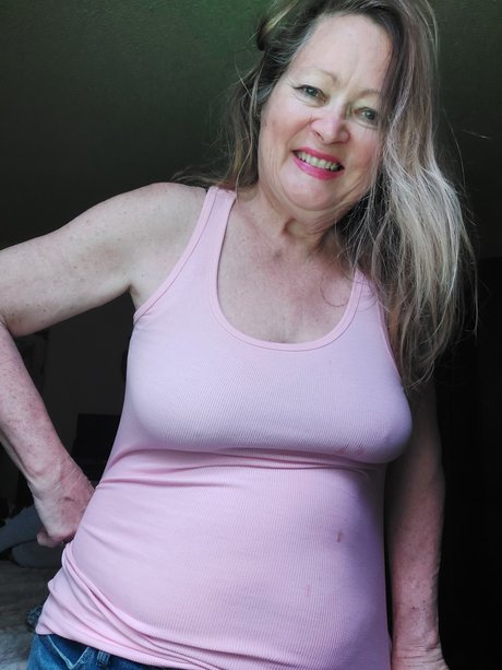 Dianne G onlyfans model photo