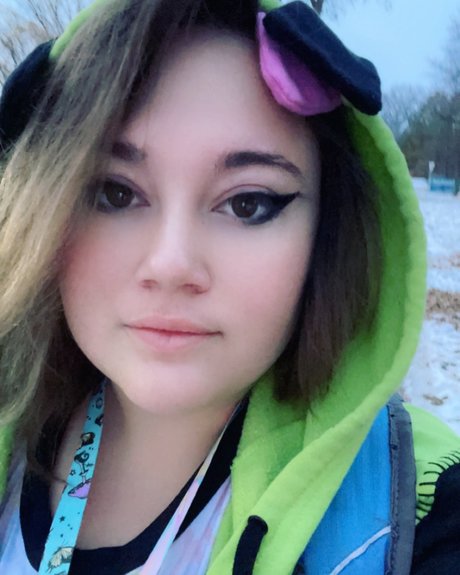 Lilly Doll free onlyfans