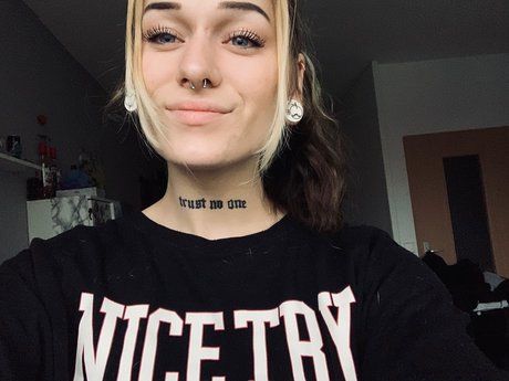 Saskia Roth onlyfans leaked pictures