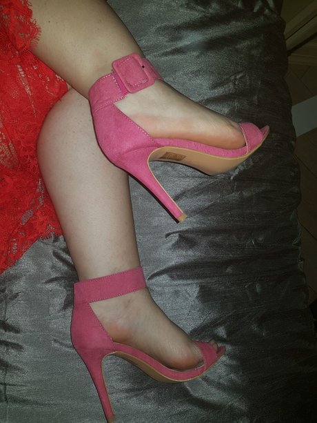 Saramilf nude only fans