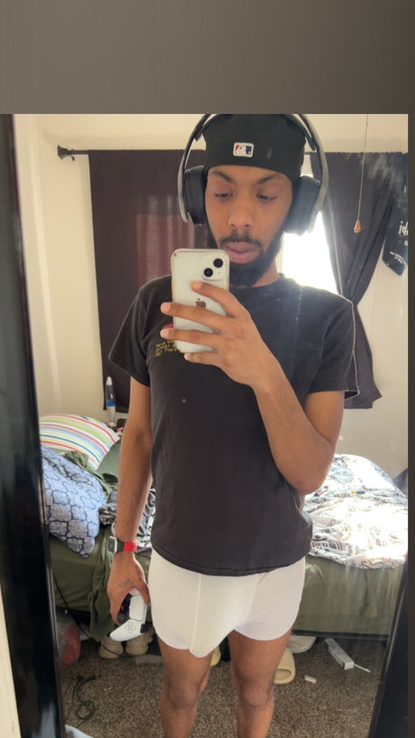 Saquan Davis onlyfans model