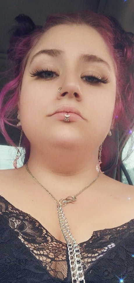 Strawberrii77 sex tape onlyfans