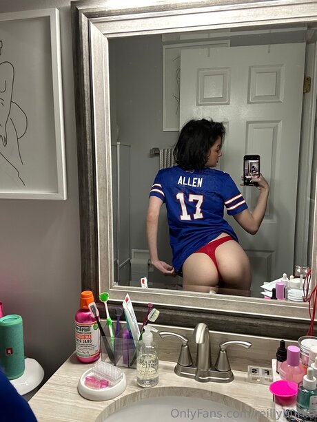 Reilly Burke onlyfans explicit content