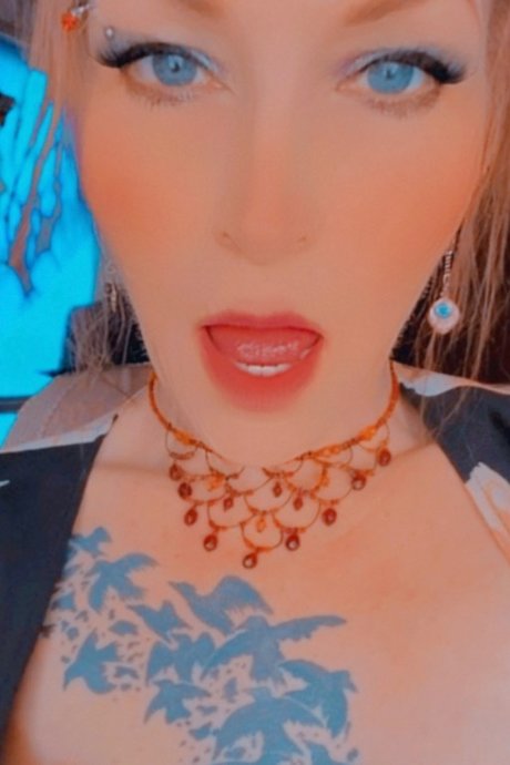 Scarlet Blaze nude leak onlyfans