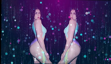 Scarlett Fire onlyfans sex tape