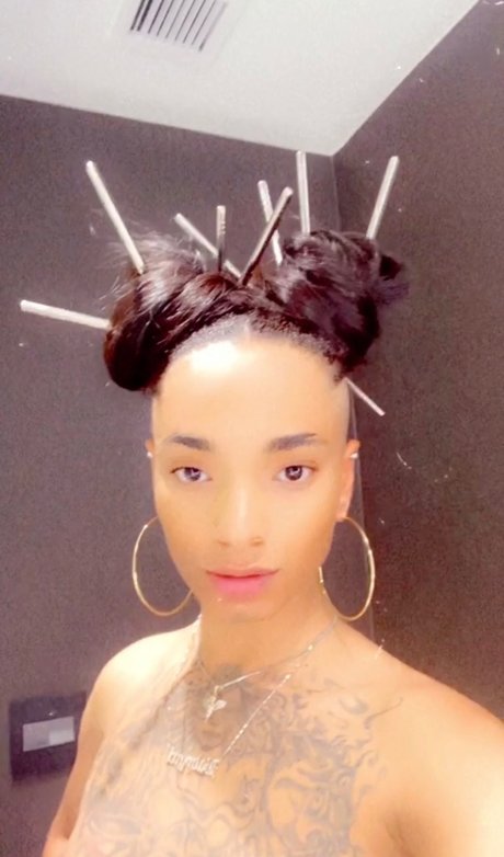 XXXMANNEQUINN onlyfans leak