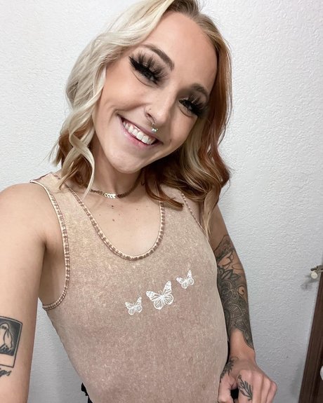 _S u n n y_ leak onlyfans