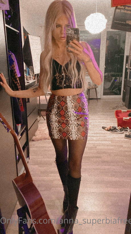 Superbia ass onlyfans