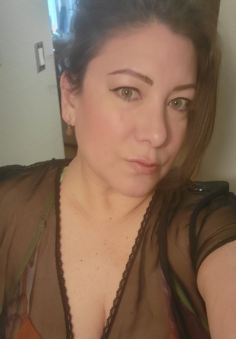 DollaQueen onlyfans sexy