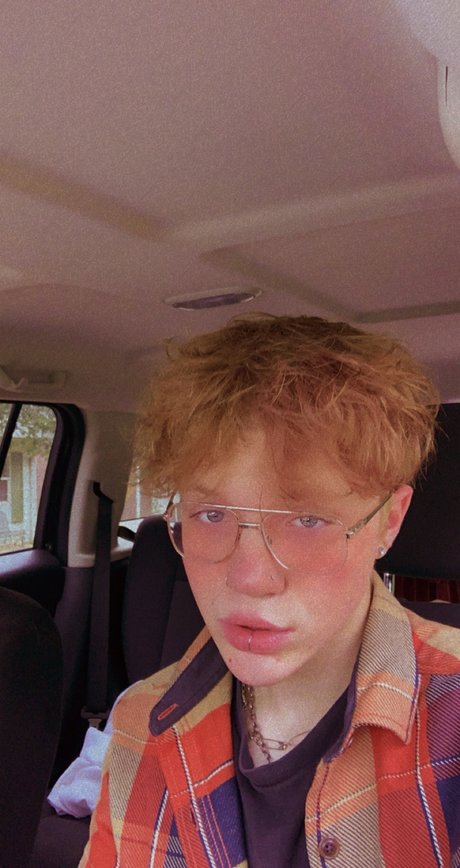 Harvey Flinn free onlyfans porn