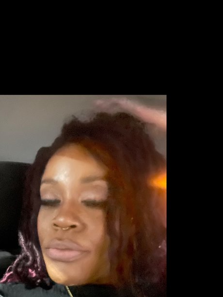 Hunny Bunnzy onlyfans posts