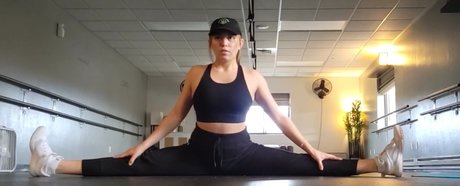 muscle trans onlyfans pornographic photo